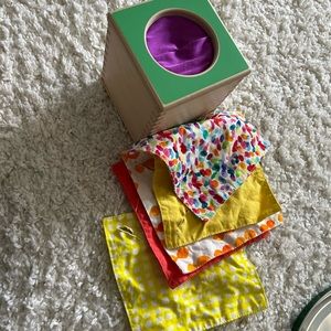 Lovevery tissue box